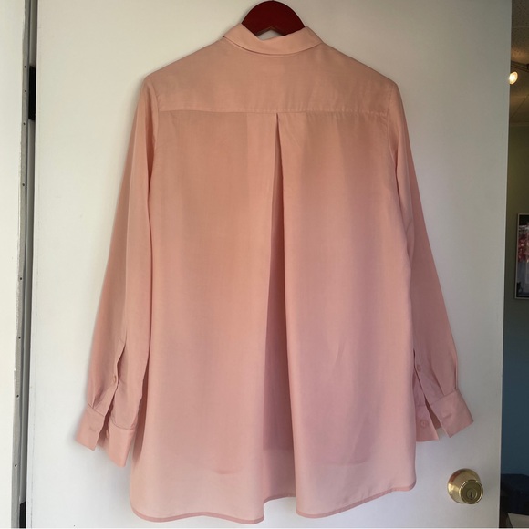 Filippa K relaxed fit button up in size small, soft pink. - Picture 5 of 9